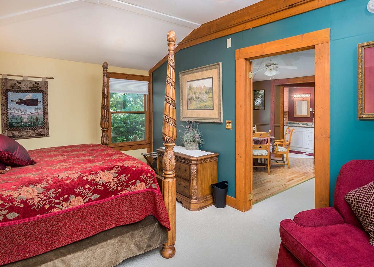 Highland Lake Inn & Resort - Флет-Рок Екстер'єр фото
